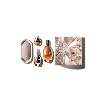 The Genaissance de la Mer™ Collection
